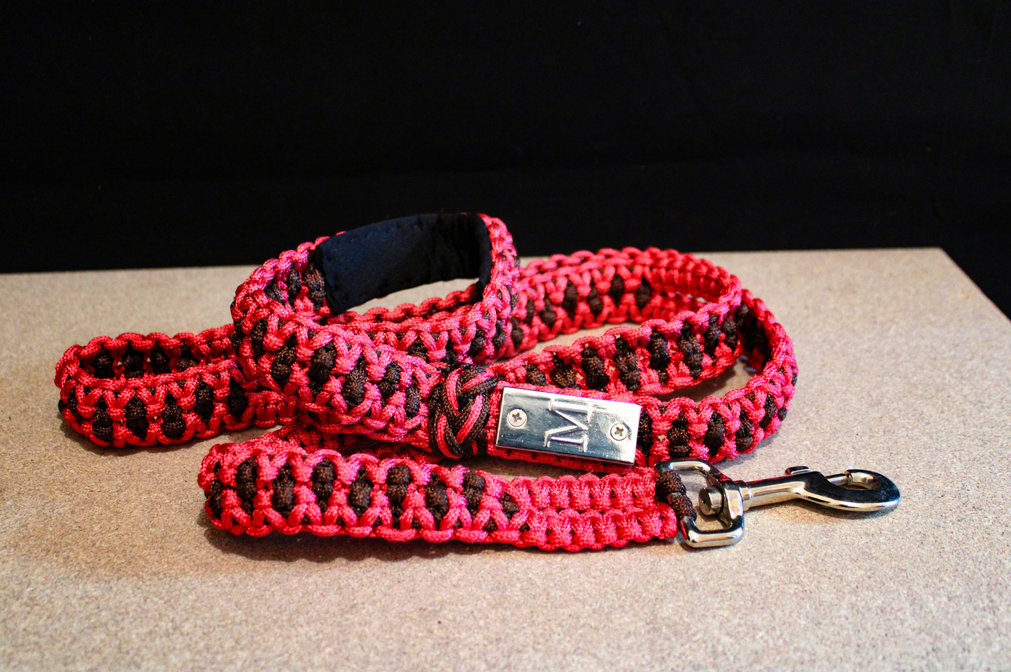 Mariner Hand-Tied Dog Leash (non-glowing)